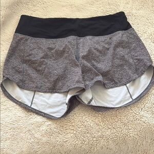 Lululemon Speed Up Mid Rise Lined Short 4”